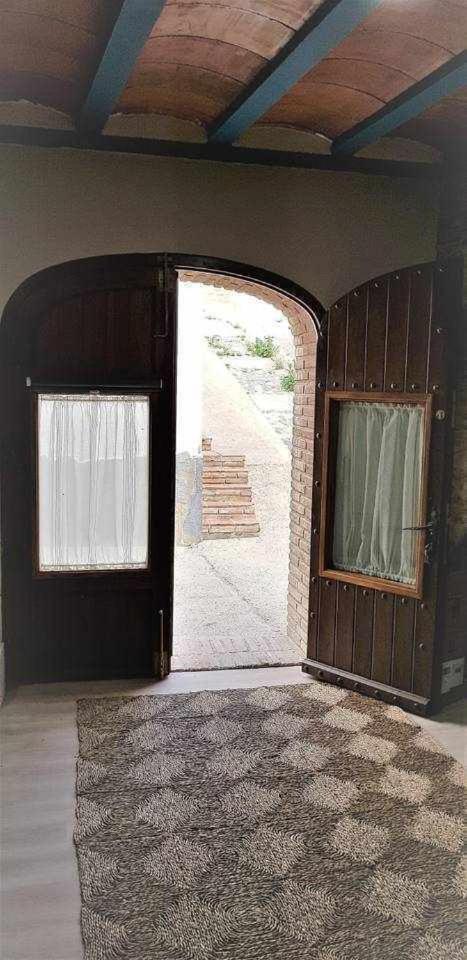 Country house Ca Laixut Gratallops